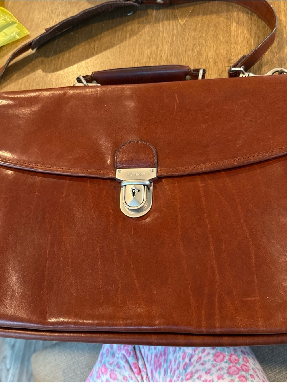 Vintage T Anthony  Briefcase Italy Brown Leather Handle Messenger Bag With Key